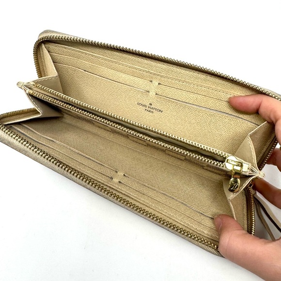 Louis Vuitton Zippy Wallet – Damier Azur Canvas – Zip Around Classic - Picture 6 of 12